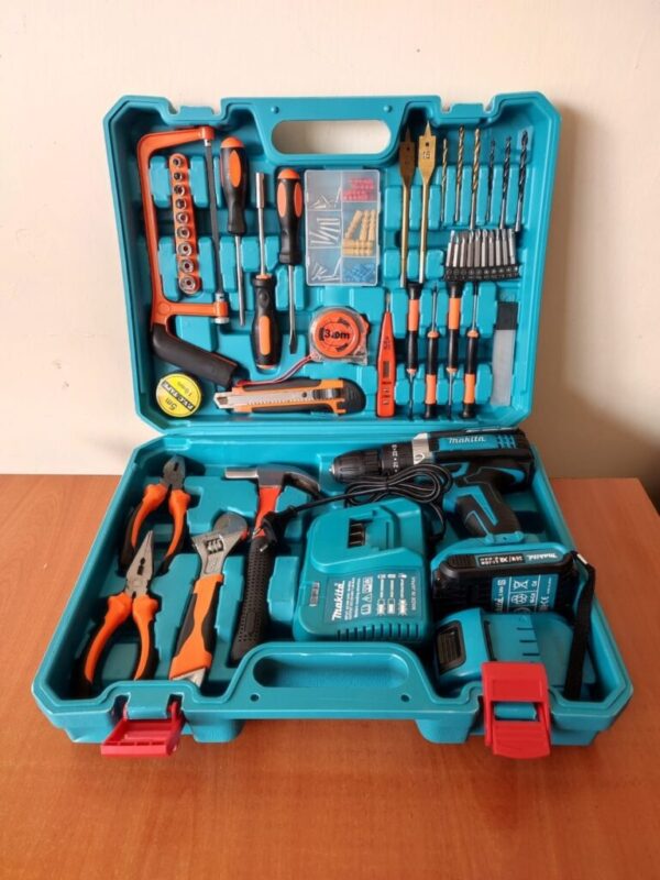 Makita Cordless Drill 47PC Tool Set 36v WITH 2 Batteries