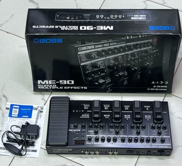 BOSS ME-90 Guitar Multi-Effects Pedal